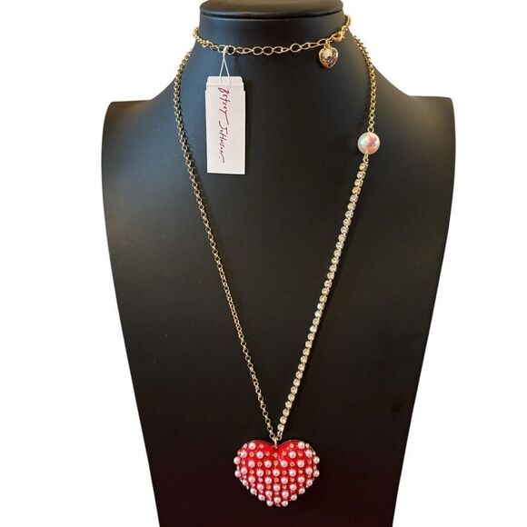 Adorable Large Red Enamel & Faux Pearl Heart Pendant Necklace - Picture 5 of 9